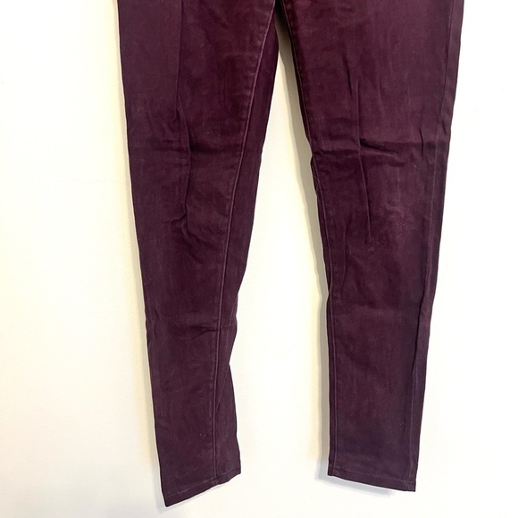 2/$15 Old Navy - Rockstar Maroon Mid-Rise Skinny Pants | Size 6 - Picture 4 of 9